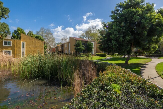 Building Photo - Move in Special: Spacious Downstairs Unit 3BR/2BA - 1/2 off FIRST Month Rent.