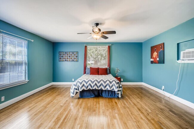 Building Photo - Location, Location, Location! Updated one story home with charm and modern conveniences