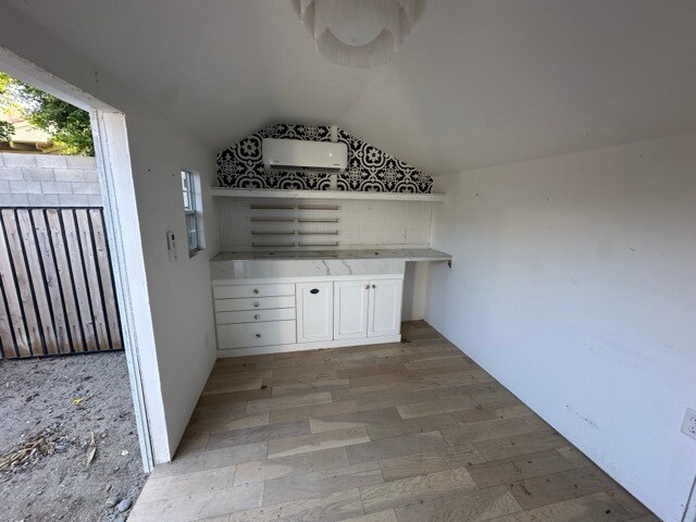 Building Photo - 52801 Avenida Alvarado