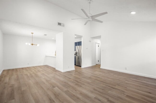 Building Photo - 6203 Okner Ln