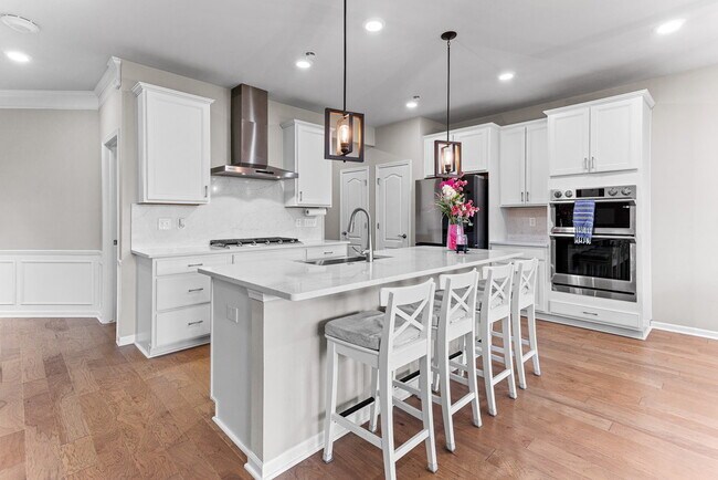 Building Photo - 1675 Addison Cir