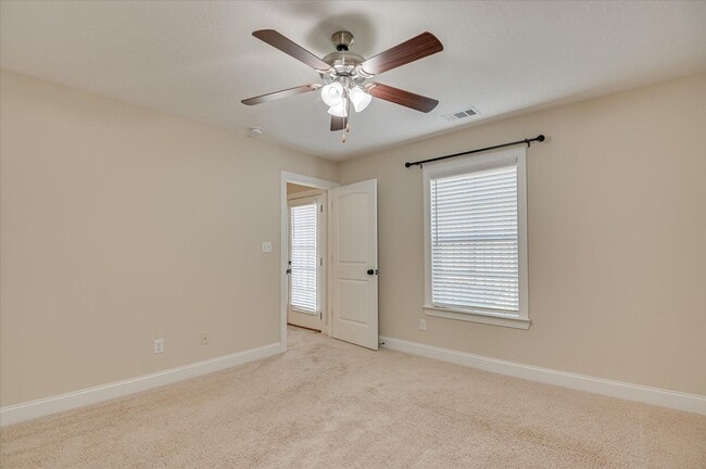 Building Photo - 733 Leela Ct