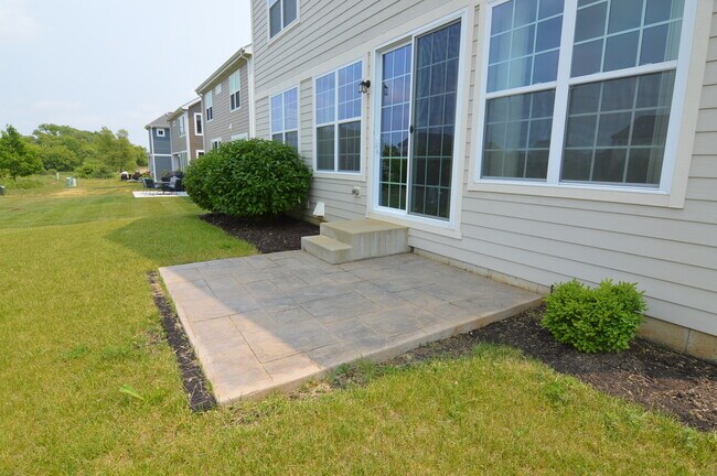 Building Photo - 124 Roman Ln