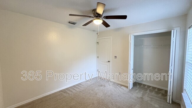 Building Photo - 616 Erin Way