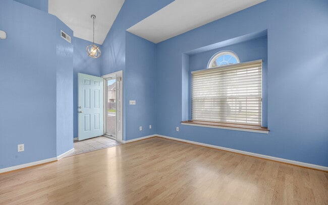 Building Photo - 1553 Wynd Crest Way