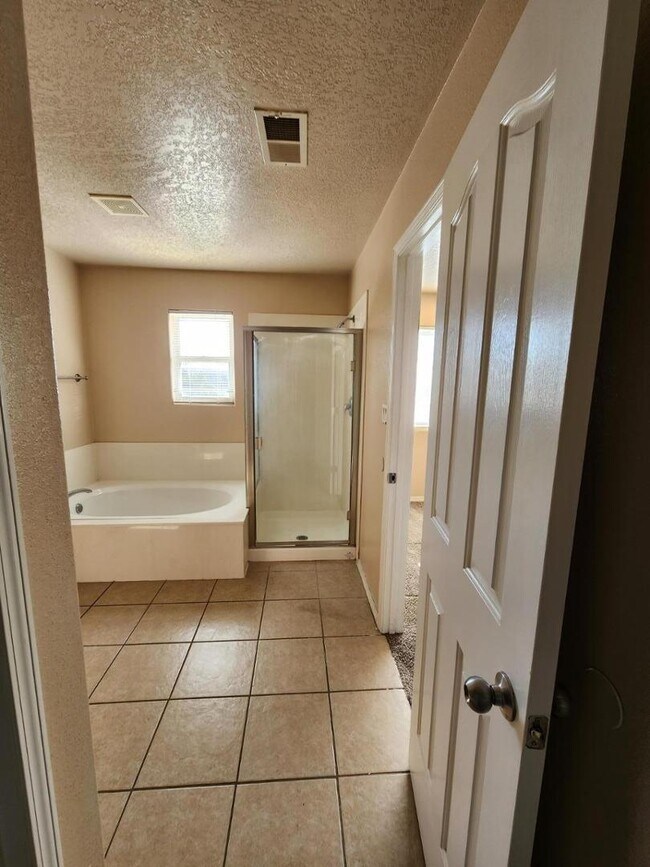 Building Photo - 1735 Avenida Real