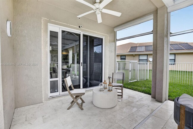 Building Photo - 981 Waterside Cir
