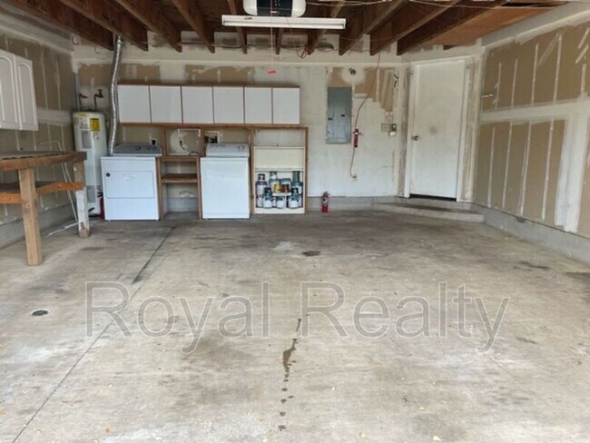 Building Photo - 91-1086 Aawa Drive