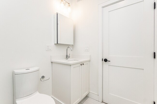 Building Photo - 12 Reedsdale St