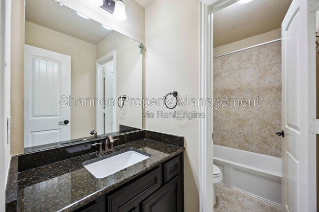 Building Photo - 13318 Cameron Reach Dr