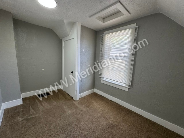 Building Photo - 1104 Stophlet St