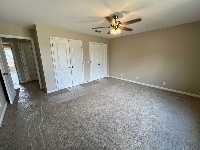 Building Photo - 2903 St Johns Dr