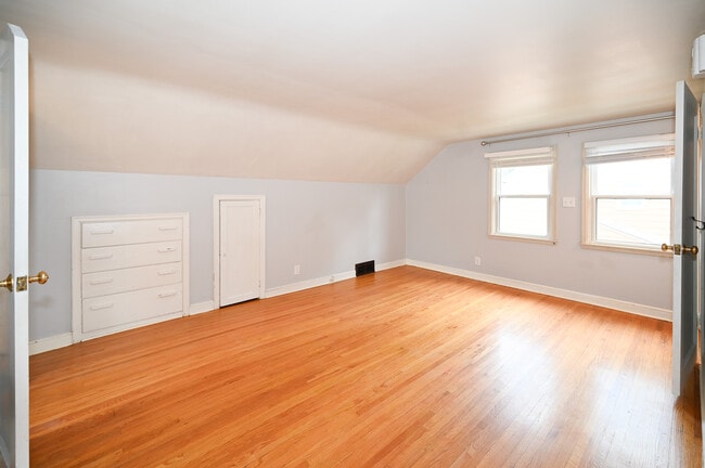 Building Photo - 1221 8th Ave NW