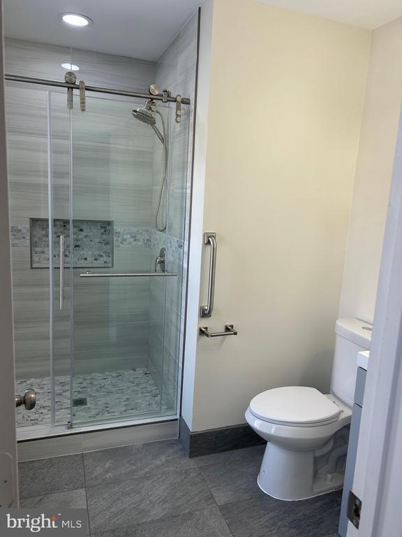 Building Photo - 2703 Deer Ridge Dr