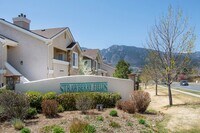 Building Photo - 3830 Strawberry Field Grove