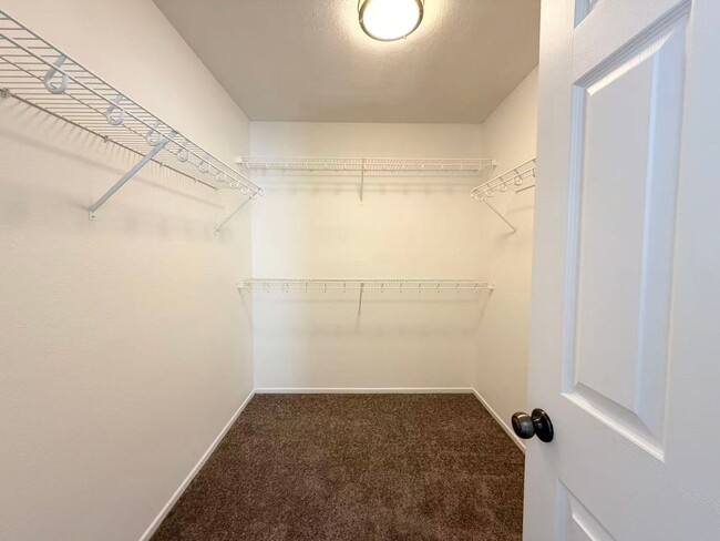 Building Photo - 9148 Spirit Canyon Ave