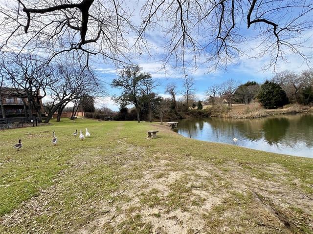 Building Photo - 2116 Clear Lake Rd