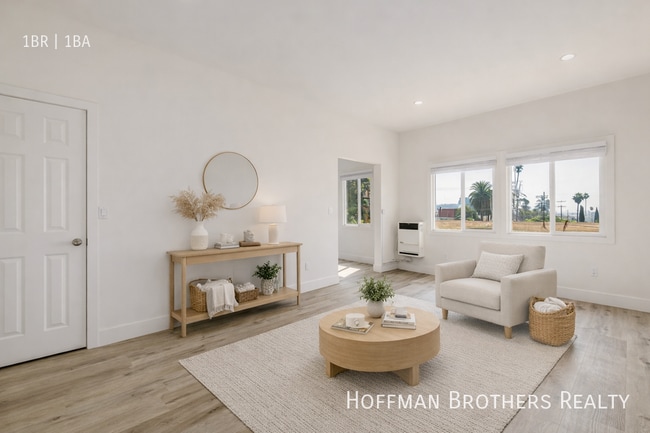 Building Photo - 1623 Mariposa Ave