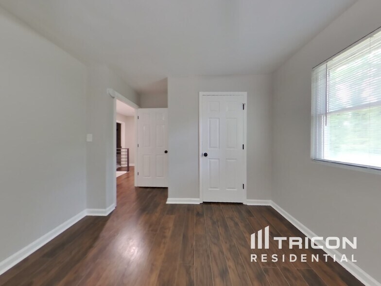 Building Photo - 3216 Plymouth Rock Dr