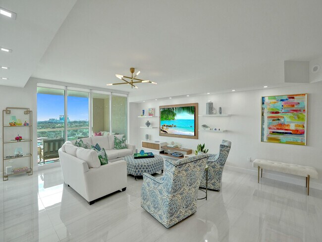 Building Photo - 411 N New River Dr E