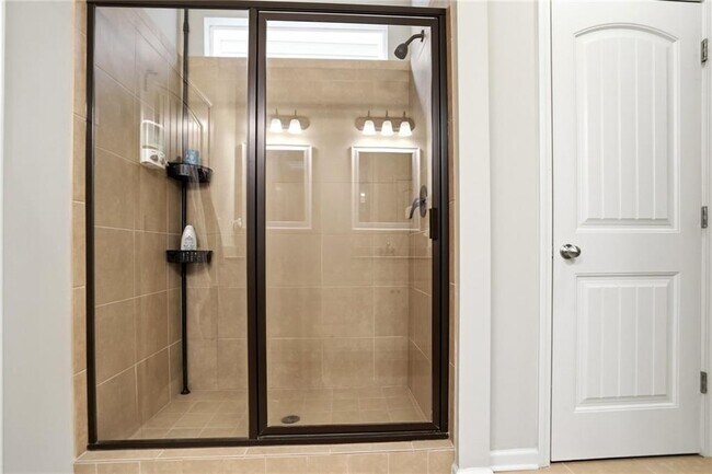 Building Photo - 318 Argyle Ct