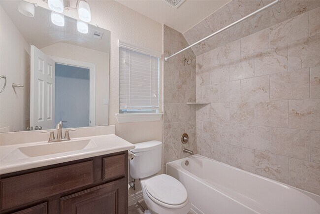 Building Photo - 10004 Spring Shadows Park Cir