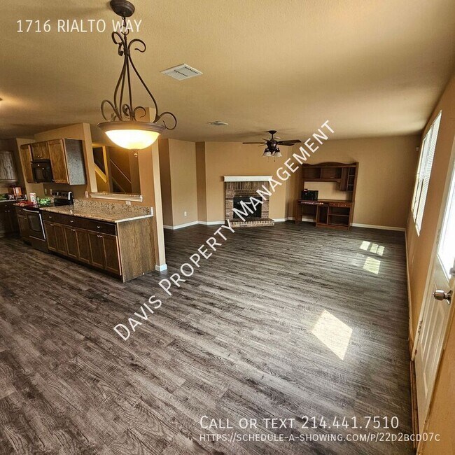 Building Photo - 1716 Rialto Way