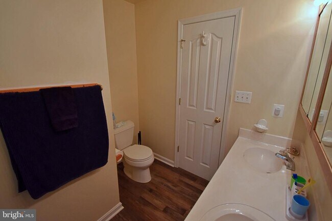 Building Photo - 34 Ashcroft Dr