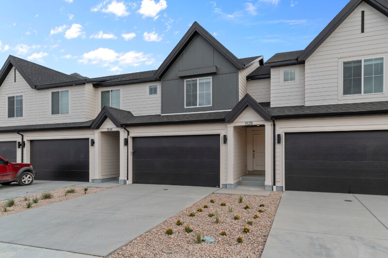 Building Photo - 1498 720 N