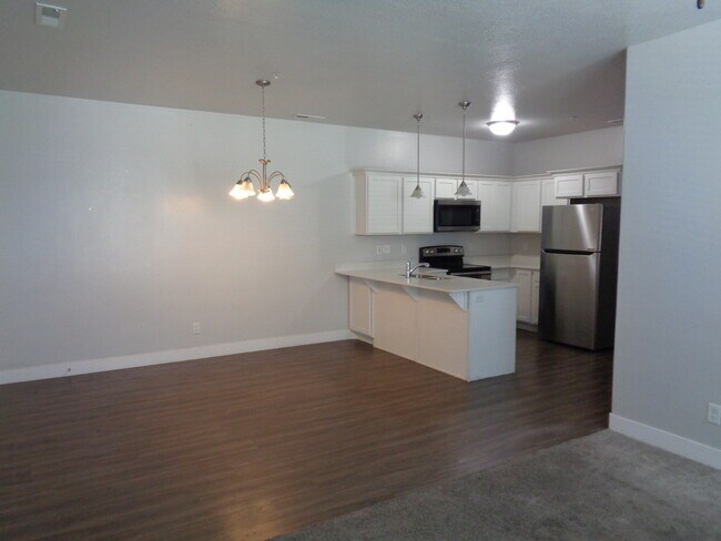 Building Photo - 14453 South Selvig Way