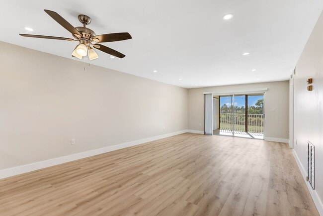 Building Photo - ** COUNTRY CLUB MANOR ** 2 BED / 2 BATH - CONDO - 55+ COMMUNITY - REMODELED - ANNUAL RENTAL