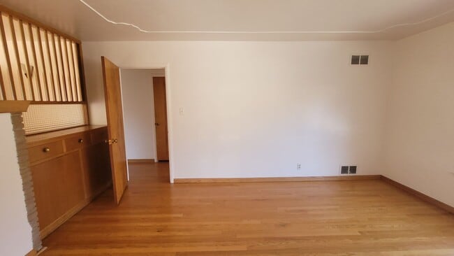 Building Photo - Welcome Home