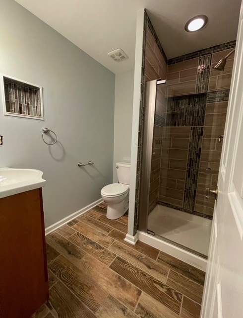 Ensuite master bath - 111 Little Glen Dr
