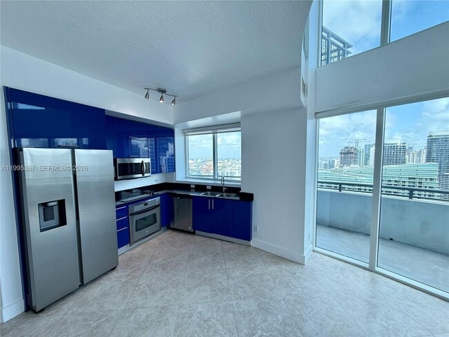 Building Photo - 60 SW 13th St