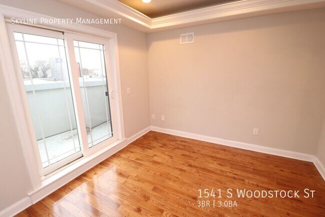 Building Photo - 1541 S Woodstock St
