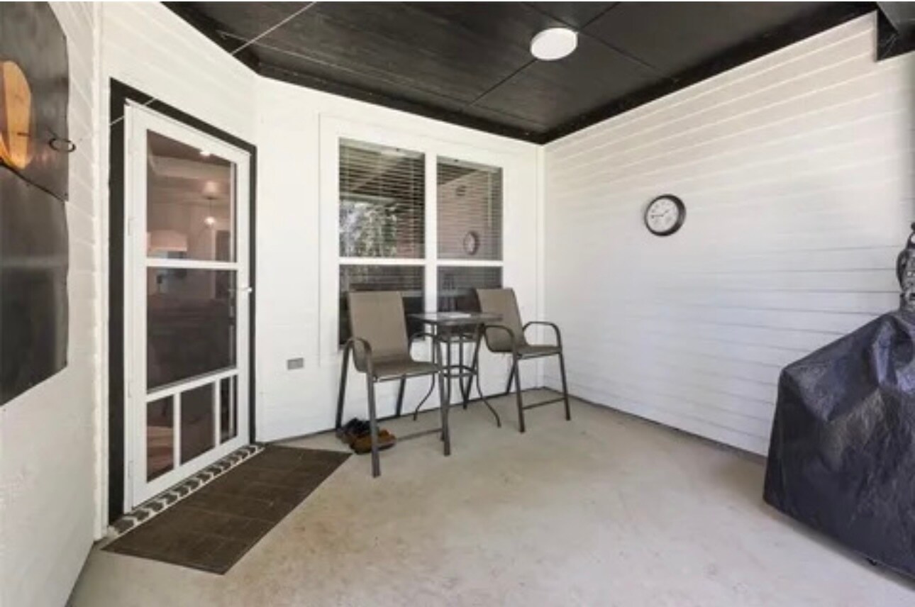 Building Photo - 1418 Cheyenne Trl