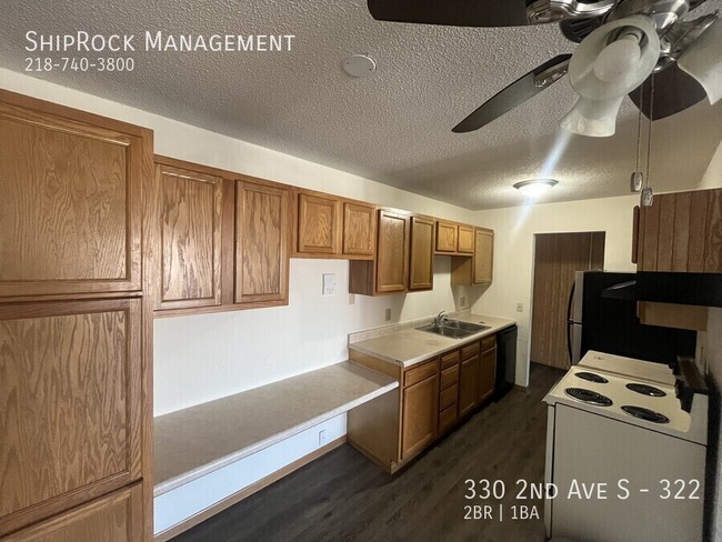 Building Photo - 330 2nd Ave S