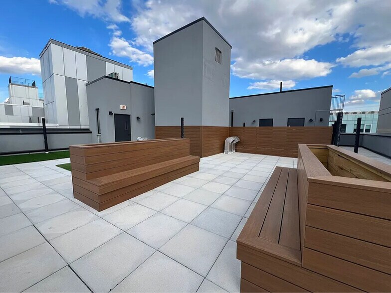 Building Photo - 37-25 32nd St