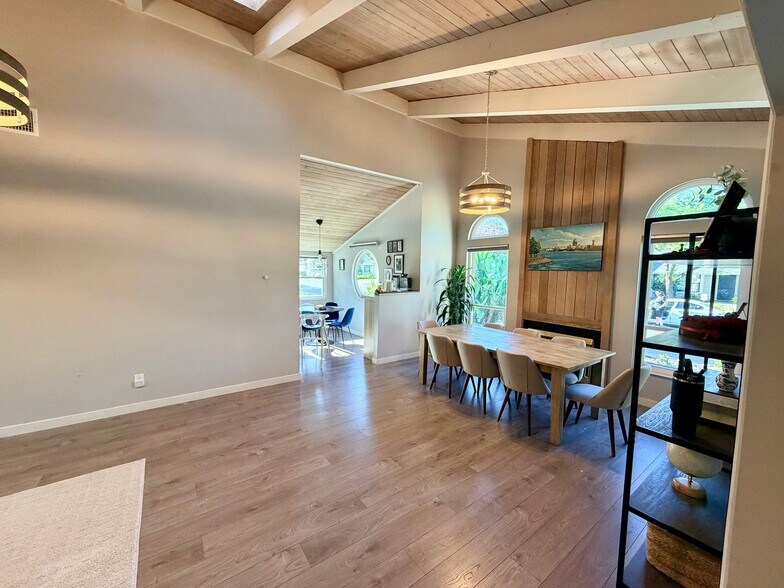Building Photo - 5107 Parque Vista Way