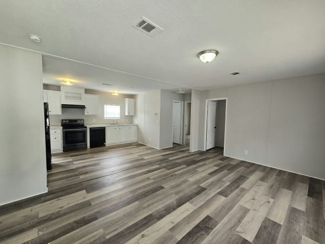 Building Photo - 1400 Banana Rd