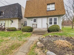 Building Photo - 543 Gage St