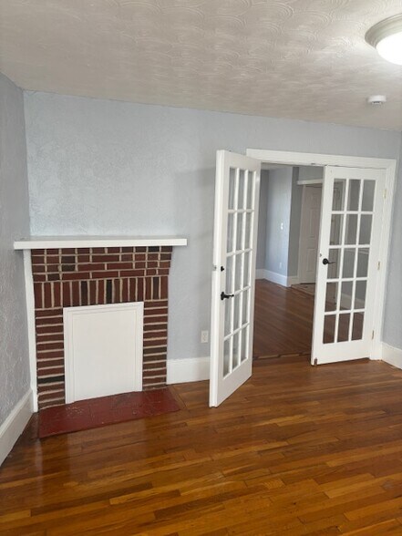 Building Photo - 1148 Bennington St