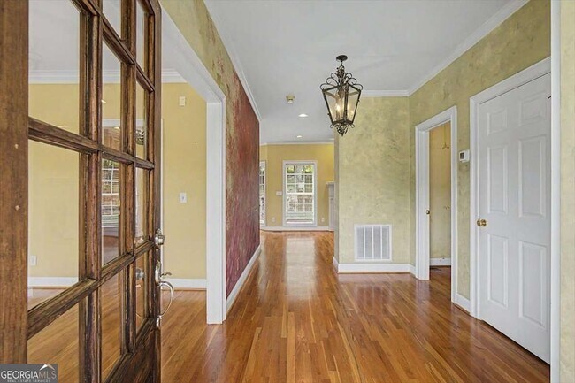 Building Photo - 6 Stonebrook Dr
