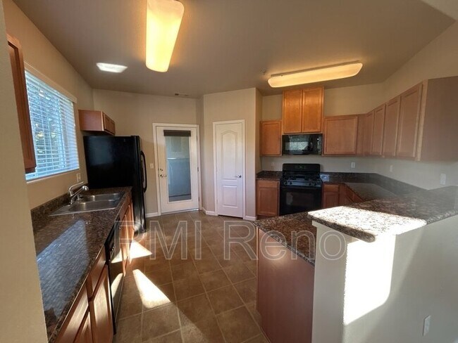 Building Photo - 17000 Wedge Pkwy