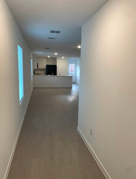 Building Photo - 3017 Burmese St