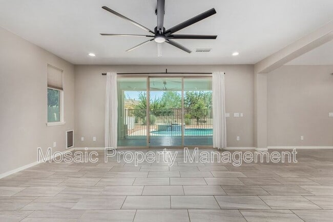 Building Photo - 3796 E Rakestraw Ln