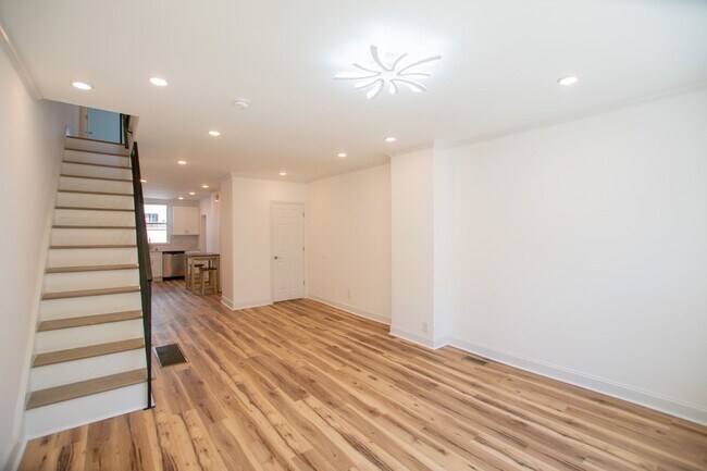 Building Photo - Renovated South Philadelphia Rowhome