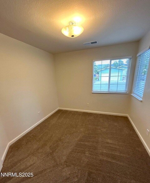 Building Photo - 130 Summerset Dr