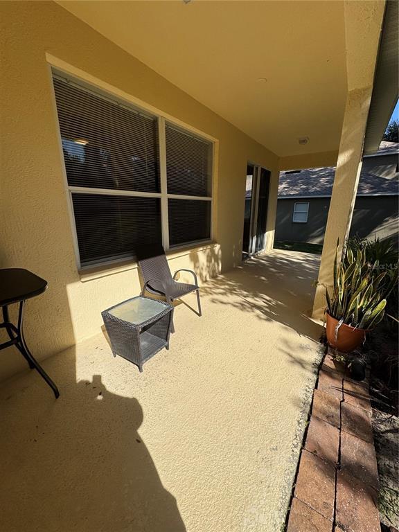 Building Photo - 559 Hiawatha Palm Pl