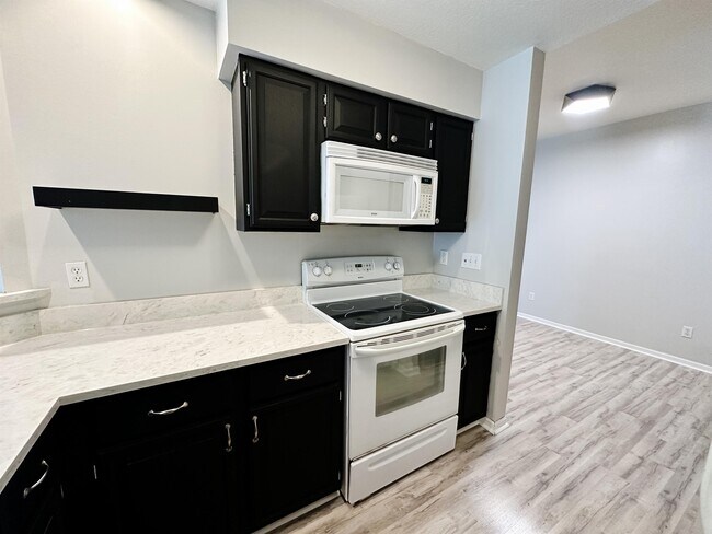 Building Photo - 1392 Carling Dr